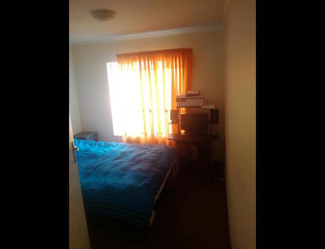 2 BEDROOM APARTMENT FOR SALE IN CASTLEVIEW